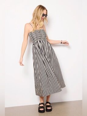 NWOT Evereve Cecilia Striped Smocked Sundress Dress Sz S